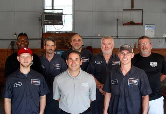 Dave’s Car Care Center of Lafayette, LA Crew Members